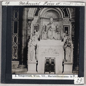 Vorschaubild Rom: Petersdom, Grabmal Pius VII. 